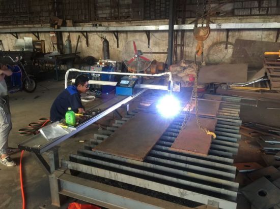 کنترل ارتفاع پانل برش CNC 200u پلاسما huayuan برای فولاد فلزی