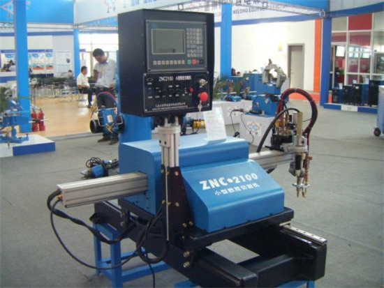 CNC یا نه و مهندسین موجود برای خدمات ماشین آلات در خارج از کشور خدمات پس از فروش CNC ROUTER ارائه شده است