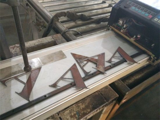 چین Jiaxin فلز برش دستگاه برای فولاد / آهن / پلاسما تیز ماشین / CNC دستگاه برش پلاسما قیمت